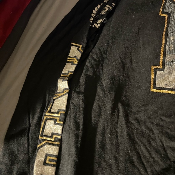 Victoria Secret long sleeve top - Picture 3 of 4